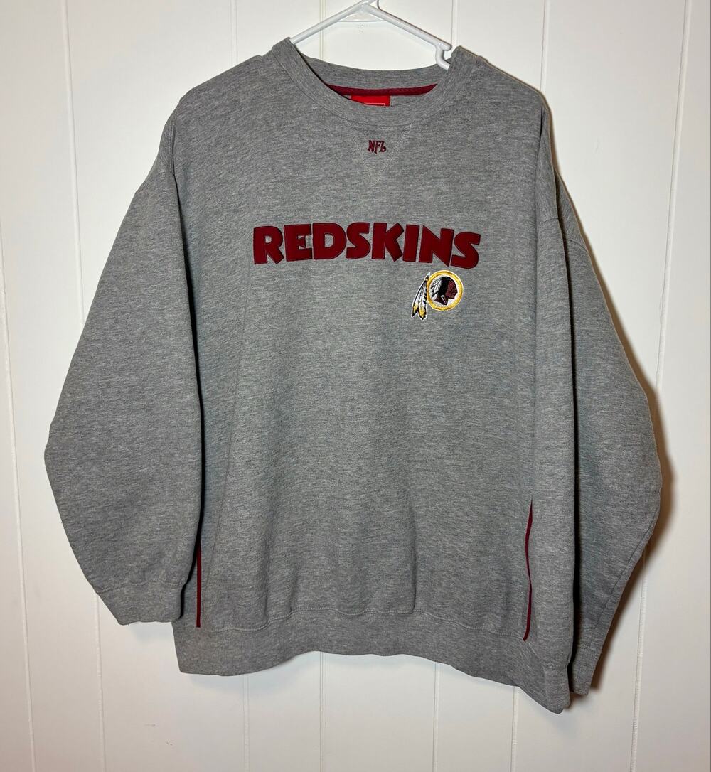 Vintage Y2K Washington Redskins NFL Crewneck Sweatshirt Gray Men's XL (26x27)